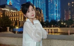 出国娇妻被4个老外玩惨了